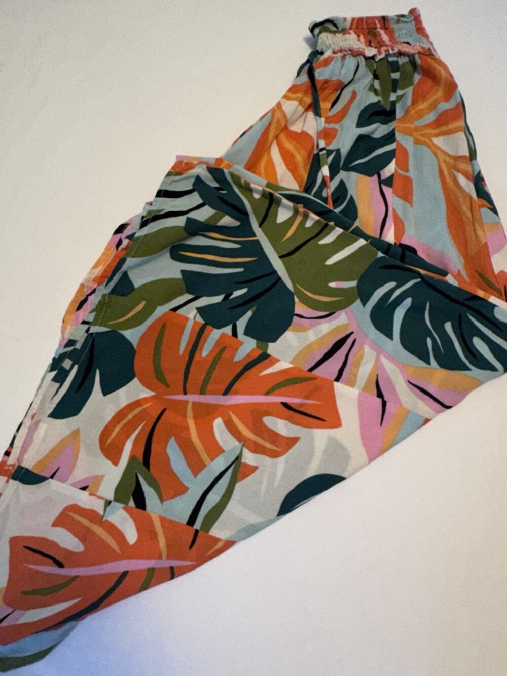True Destinations Tropical Flare Pants – Palm Print | Size L - HS0379 - Picture 8 of 8
